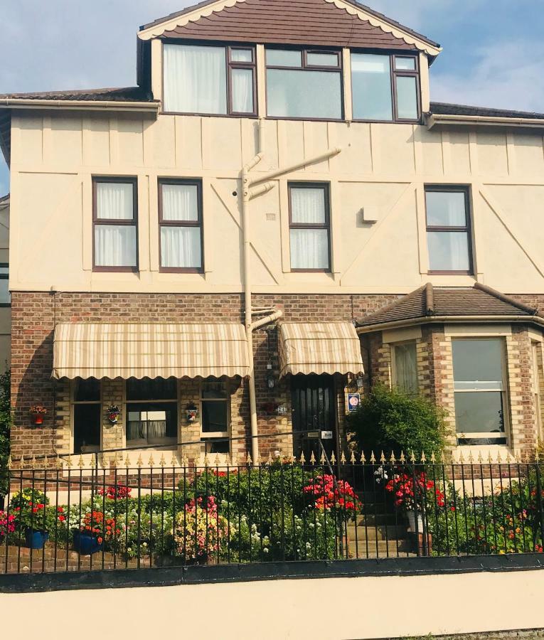 Bed and breakfast The Bebington Extérieur photo